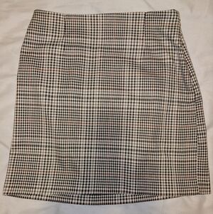 Dynamite Houndstooth Mini Skirt Size Small